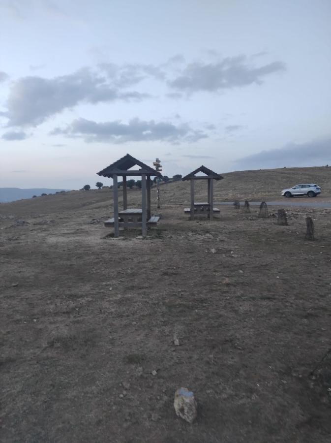 Hostal El Patio Restaurante San Bartolomé de Pinares Εξωτερικό φωτογραφία