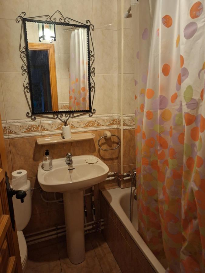 Hostal El Patio Restaurante San Bartolomé de Pinares Εξωτερικό φωτογραφία