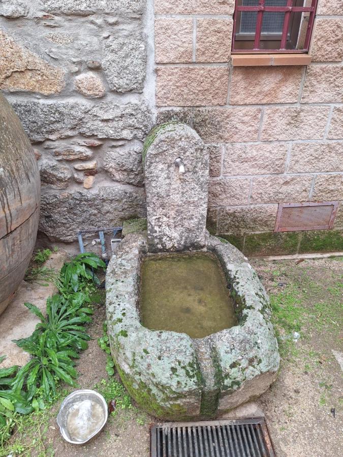 Hostal El Patio Restaurante San Bartolomé de Pinares Εξωτερικό φωτογραφία